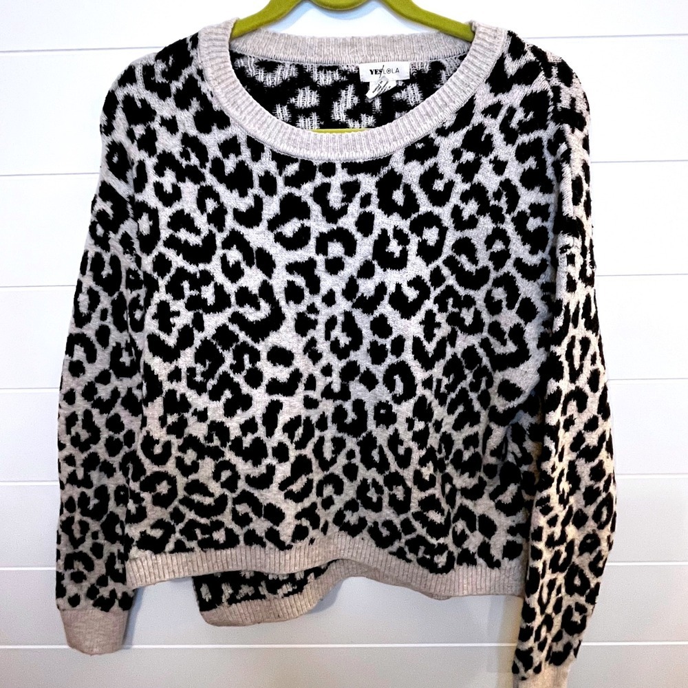 YES/LoLa Leopard Print Crew Neck Sweater Women's Size S Cozy Knit Top